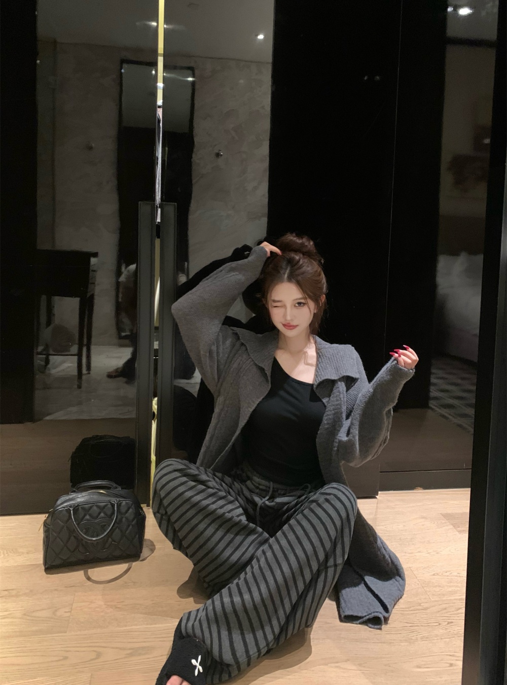 Autumn and winter hooded wool retro thick coat