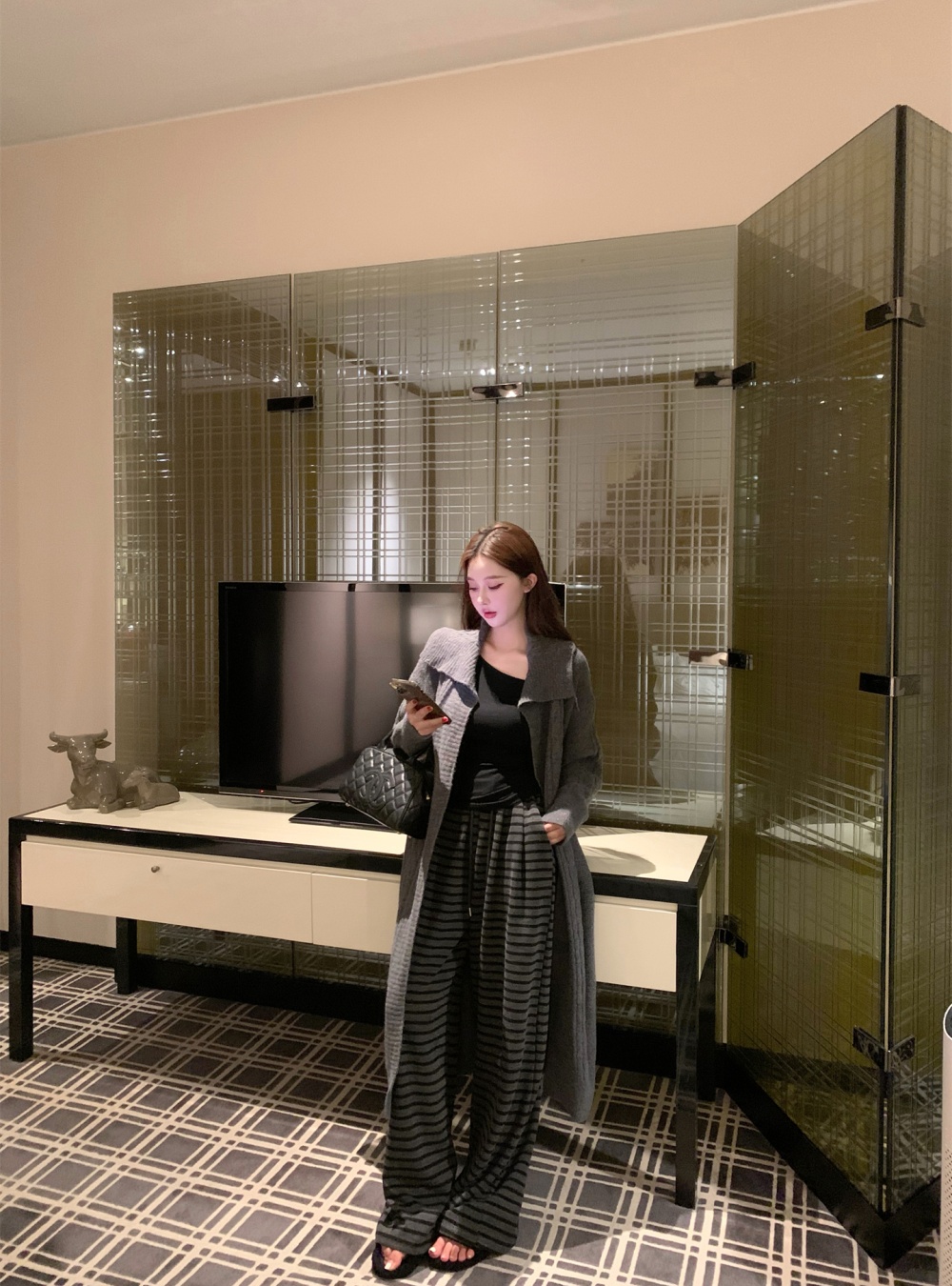 Autumn and winter hooded wool retro thick coat