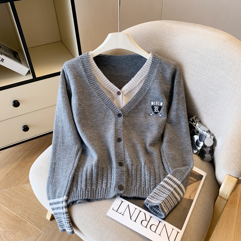 Embroidered V-neck sweater high elastic tops for women