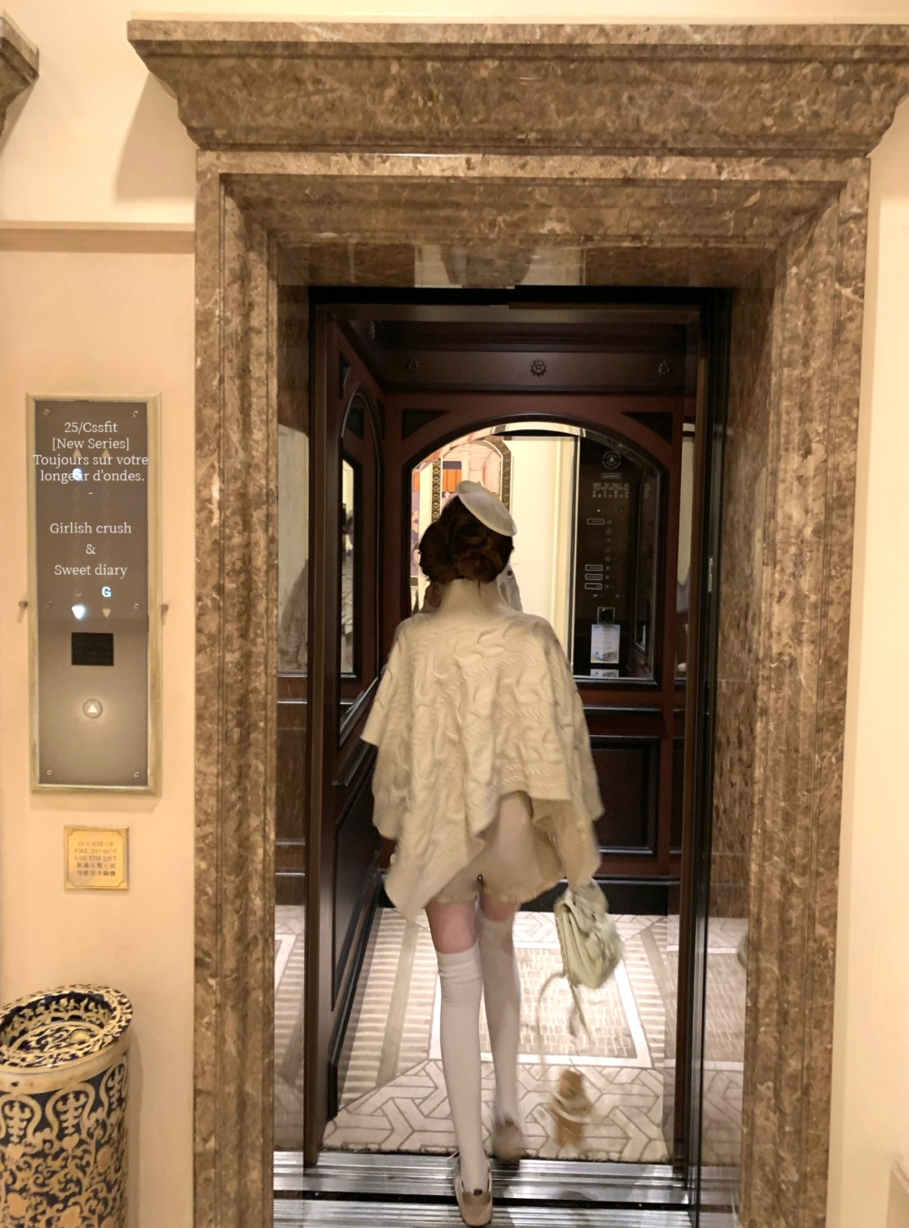 Twist knitted high collar saturn irregular cloak