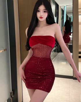 Red dress wrapped chest formal dress for women