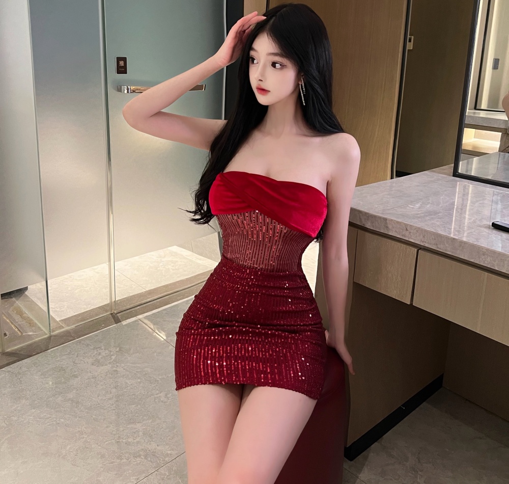 Red dress wrapped chest formal dress for women