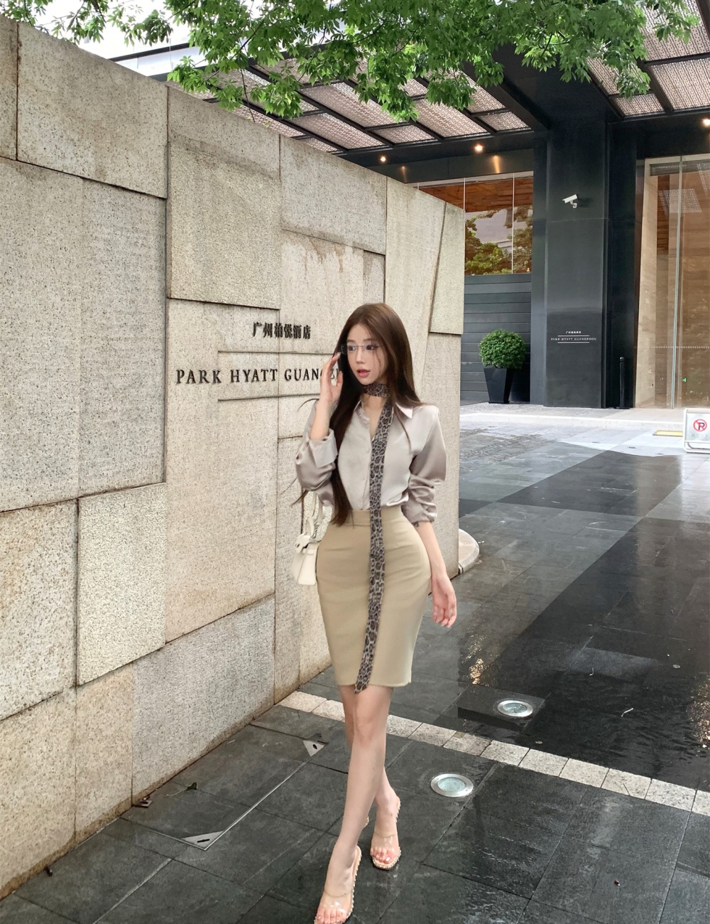 Sunscreen leopard scarves temperament elasticity shirt