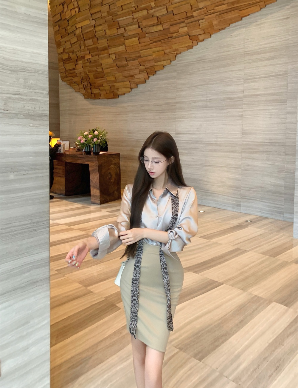 Sunscreen leopard scarves temperament elasticity shirt