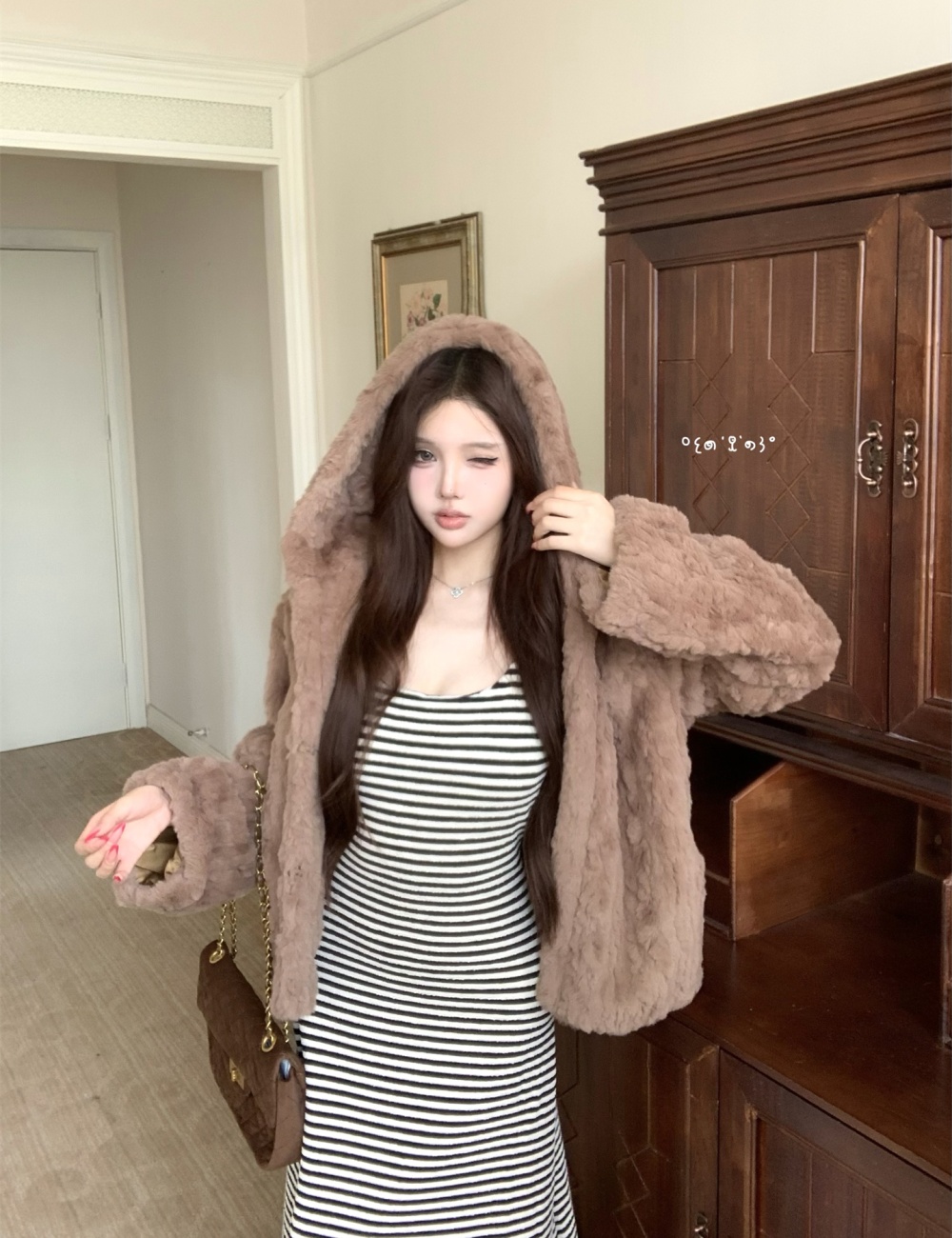 Autumn and winter thick fur coat hooded elmo coat for women