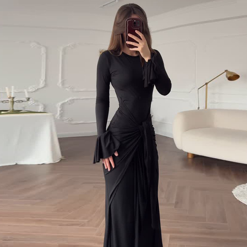 Round neck European style dress for women