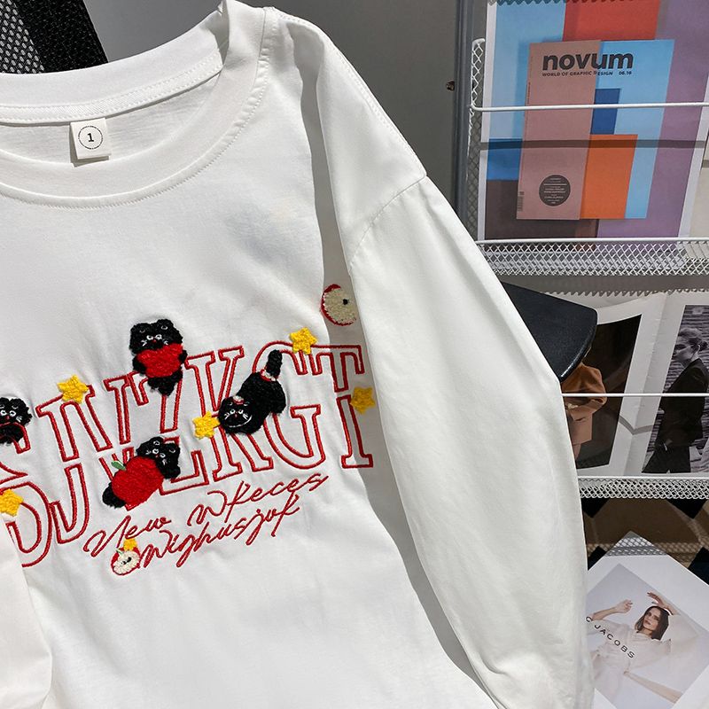 Embroidered flowers bottoming shirt thin T-shirt