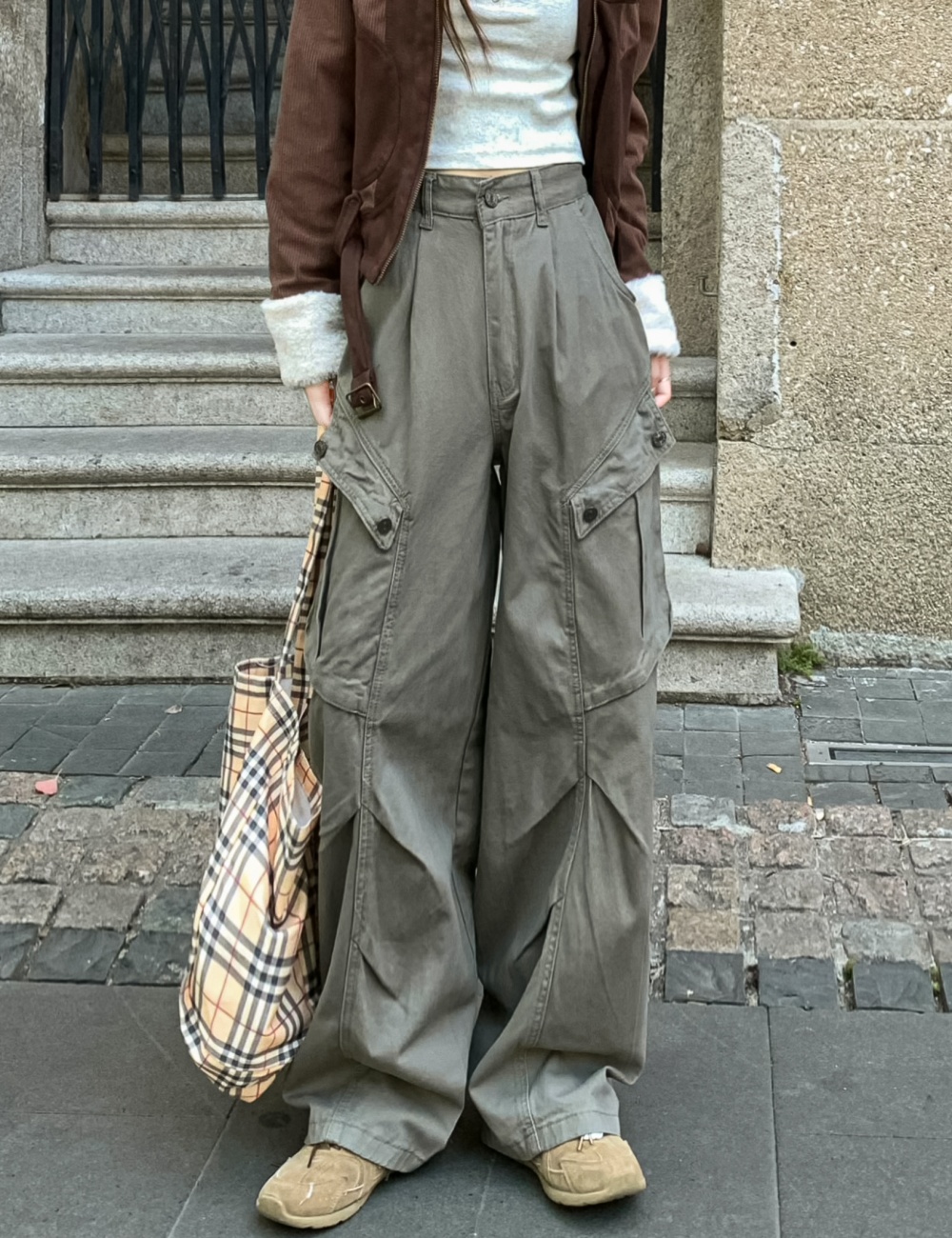 Camouflage casual pants loose work clothing for women