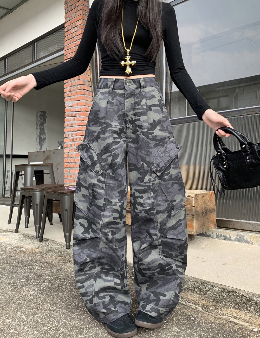 Camouflage casual pants loose work clothing for women