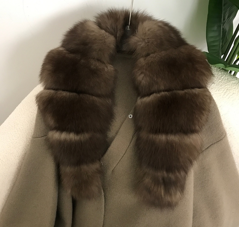 Lazy cardigan fox fur collar sweater for women