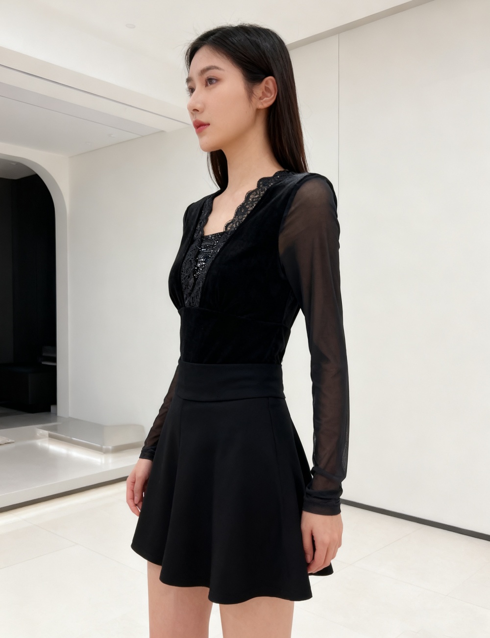 V-neck unique T-shirt rhinestone bottoming shirt