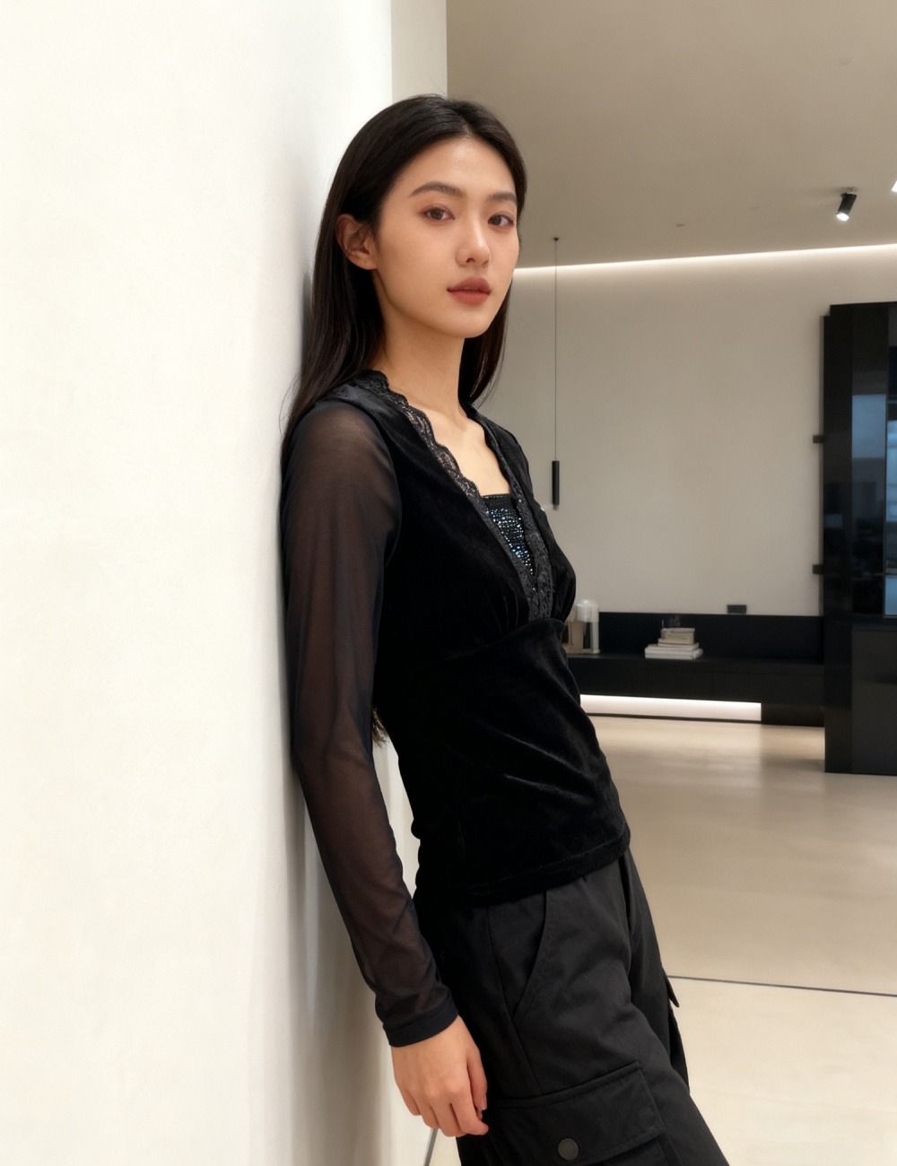 V-neck unique T-shirt rhinestone bottoming shirt