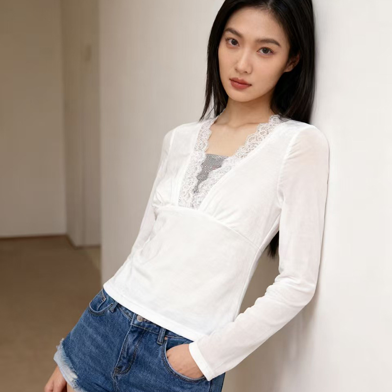 V-neck unique T-shirt rhinestone bottoming shirt