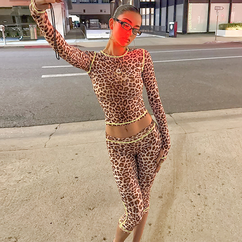 Long sleeve navel shorts leopard tops a set for women