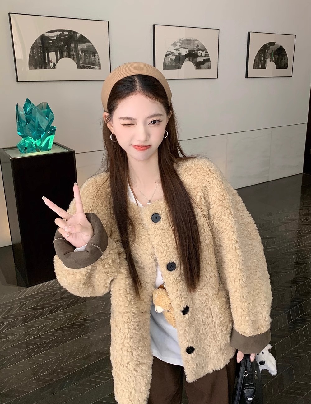 Short thick fur coat loose lambs wool coat for women