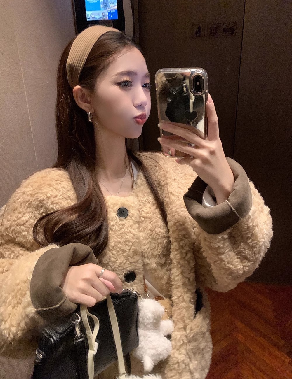 Short thick fur coat loose lambs wool coat for women