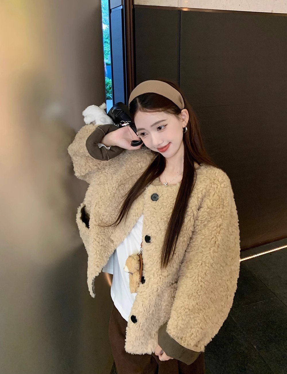 Short thick fur coat loose lambs wool coat for women