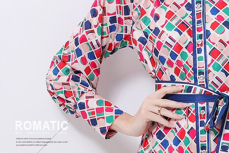 Court style European style printing dress