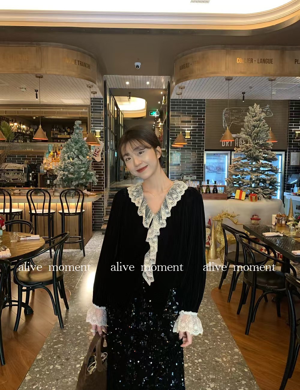 V-neck lace velvet temperament sweet tops