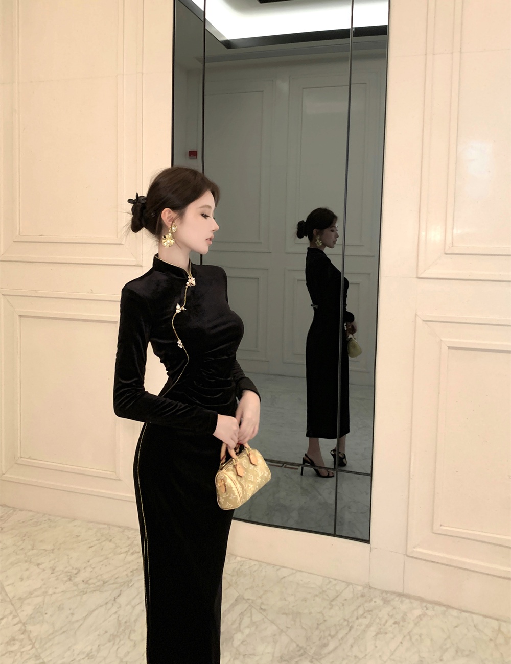 Slim autumn temperament velvet retro dress