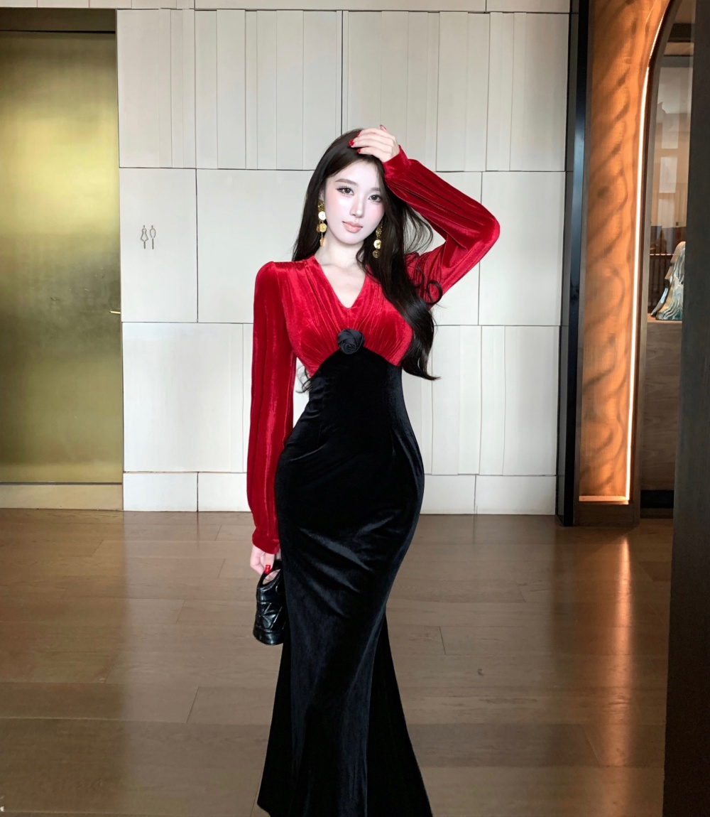 Slim V-neck autumn and winter velvet splice dress