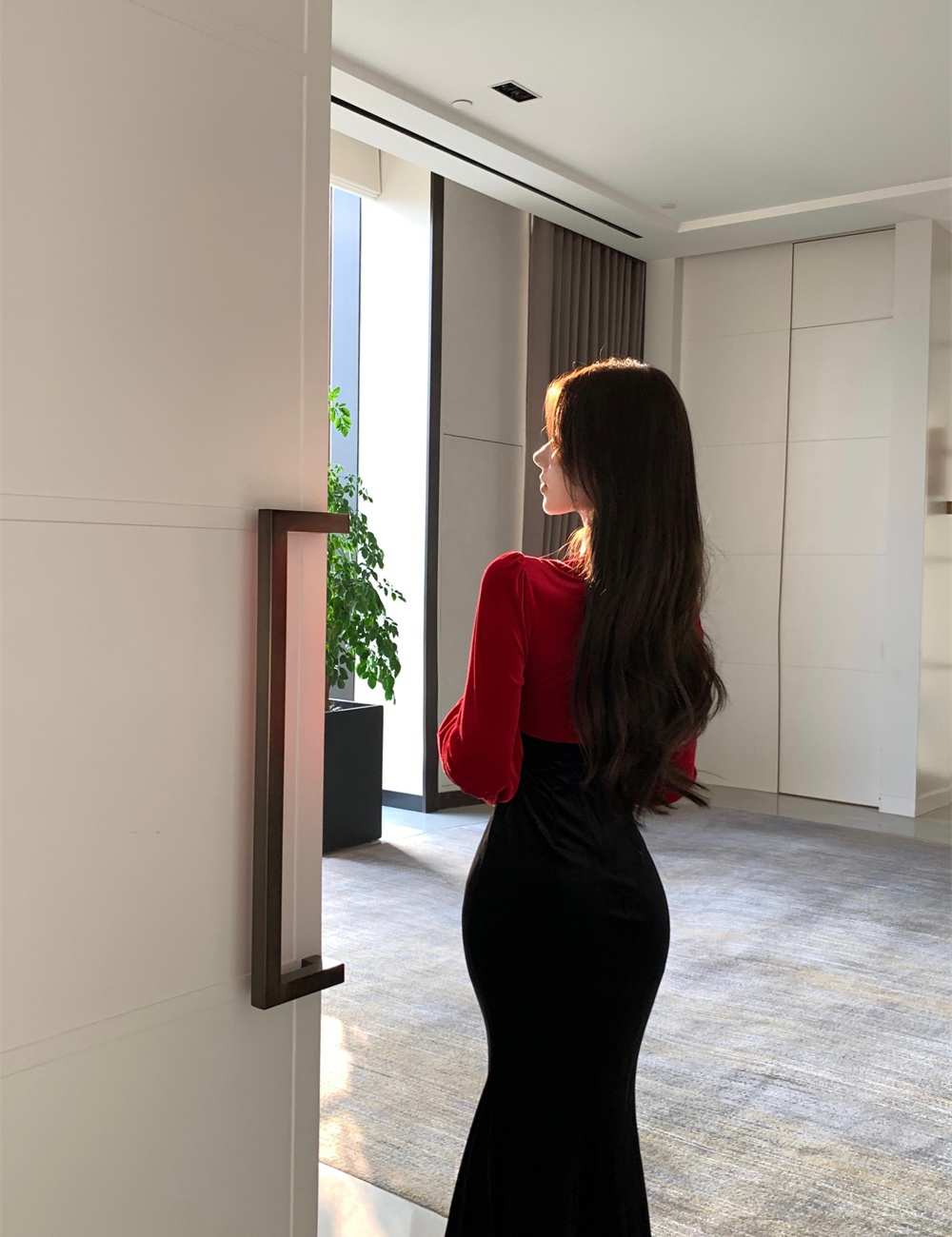 Slim V-neck autumn and winter velvet splice dress