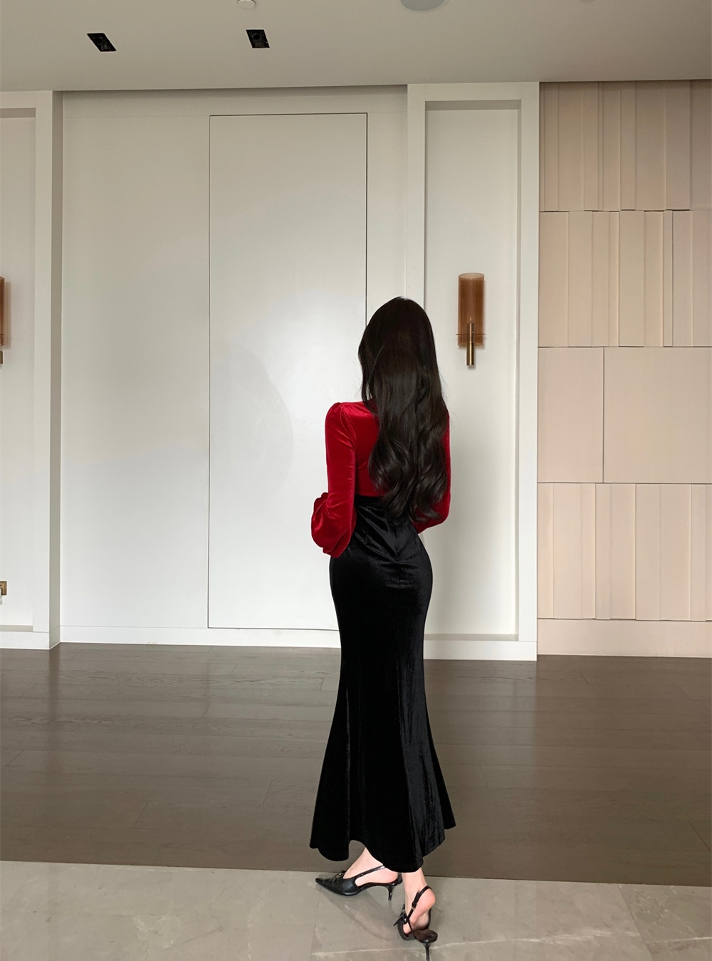 Slim V-neck autumn and winter velvet splice dress