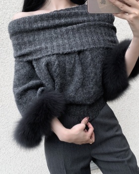 Flat shoulder bat sleeve sweater cuff cloak