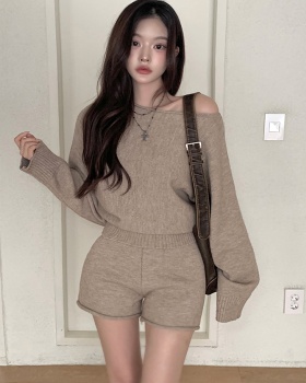 Korean style strapless horizontal collar sweater a set
