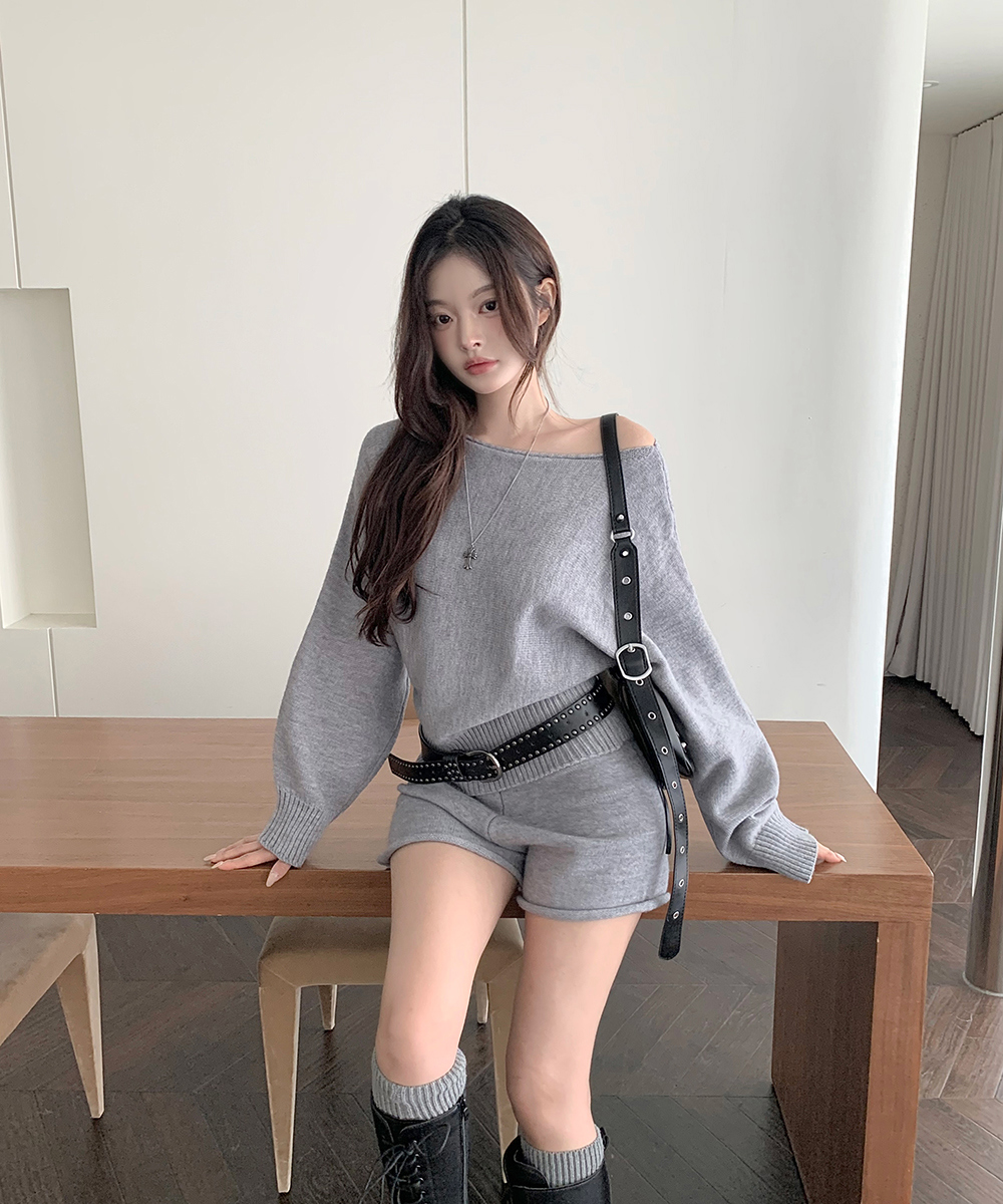 Korean style strapless horizontal collar sweater a set
