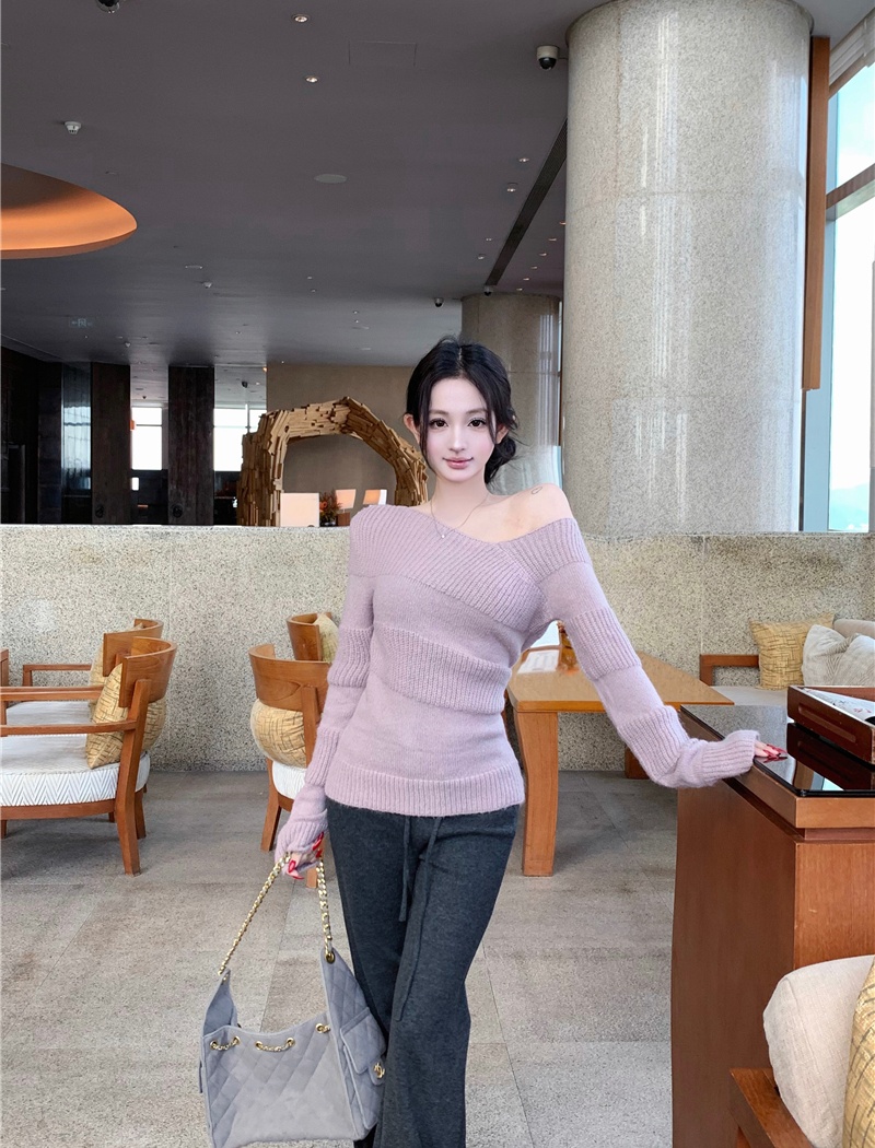 Korean style knitted spicegirl enticement sweater