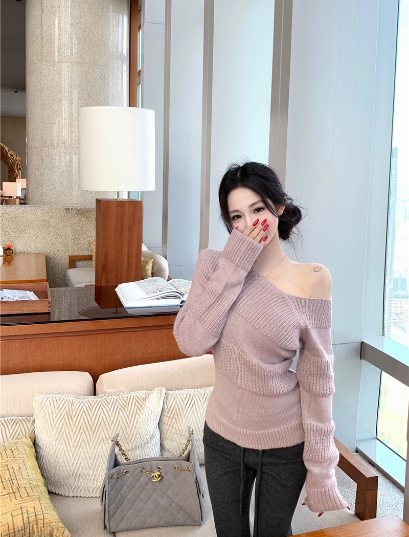 Korean style knitted spicegirl enticement sweater