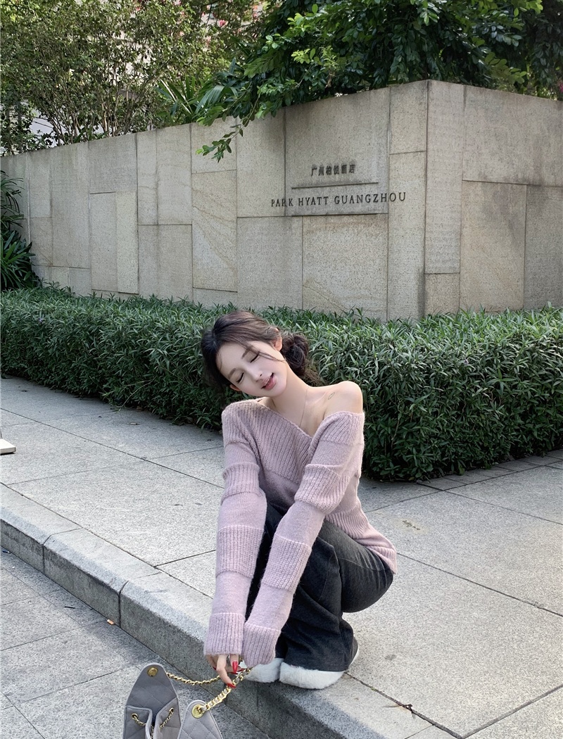 Korean style knitted spicegirl enticement sweater