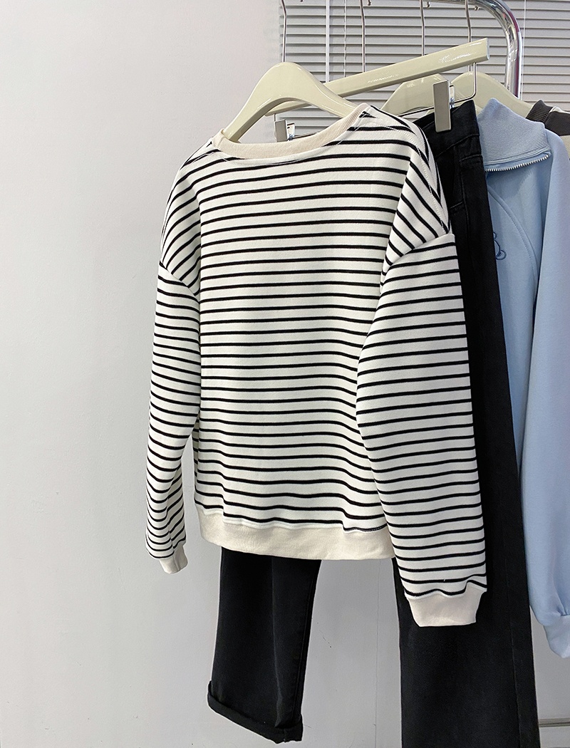 Complex stripe hoodie round neck T-shirt for women