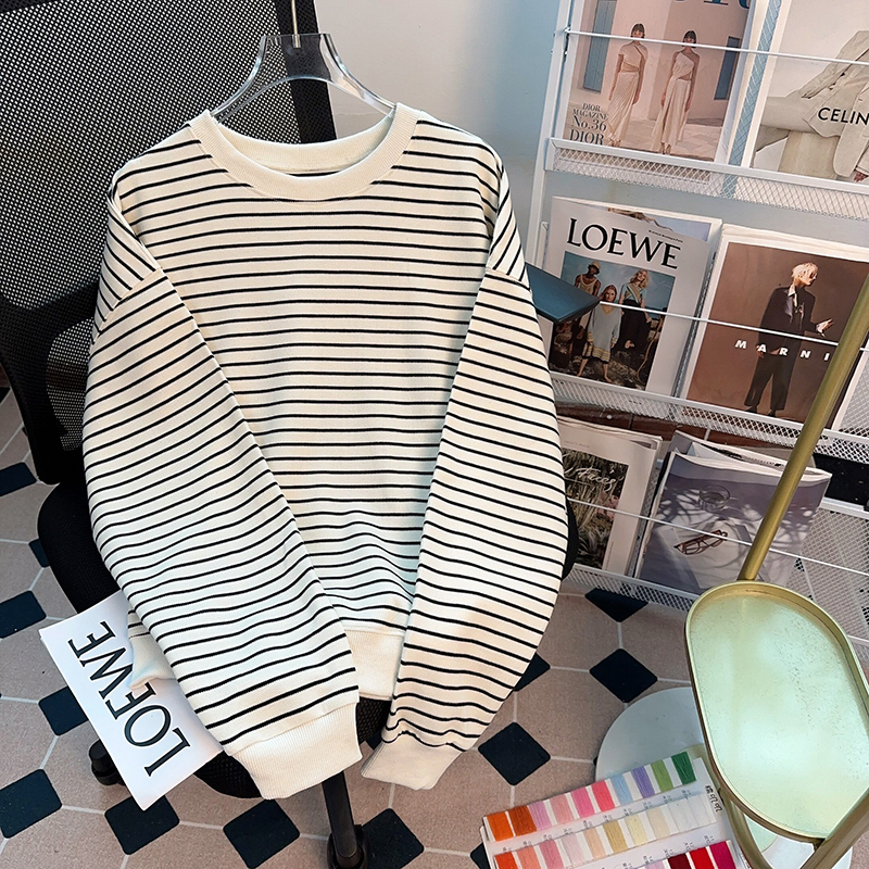 Complex hoodie round neck T-shirt for women