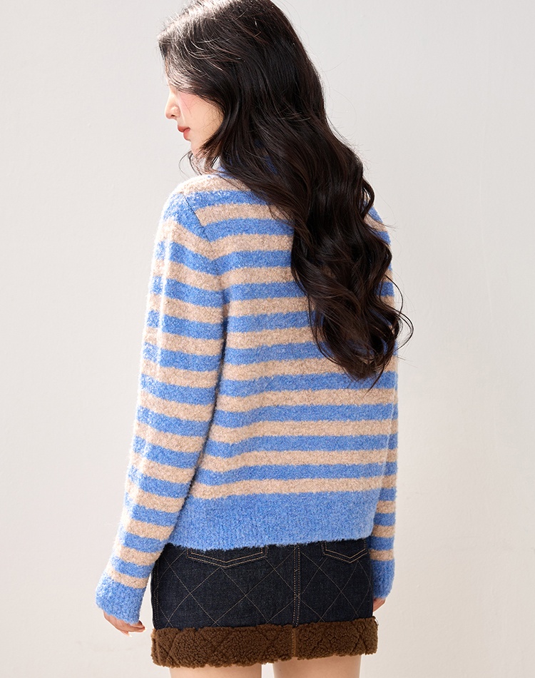 Autumn and winter sweater tops for women