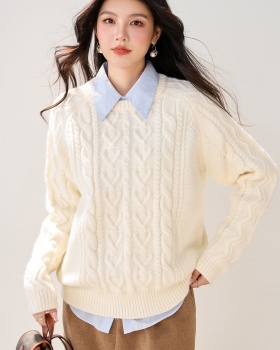 Knitted autumn and winter tops Korean style twist sweater for women
