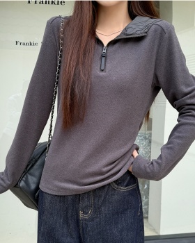 Half zip bottoming shirt inside the ride T-shirt for women