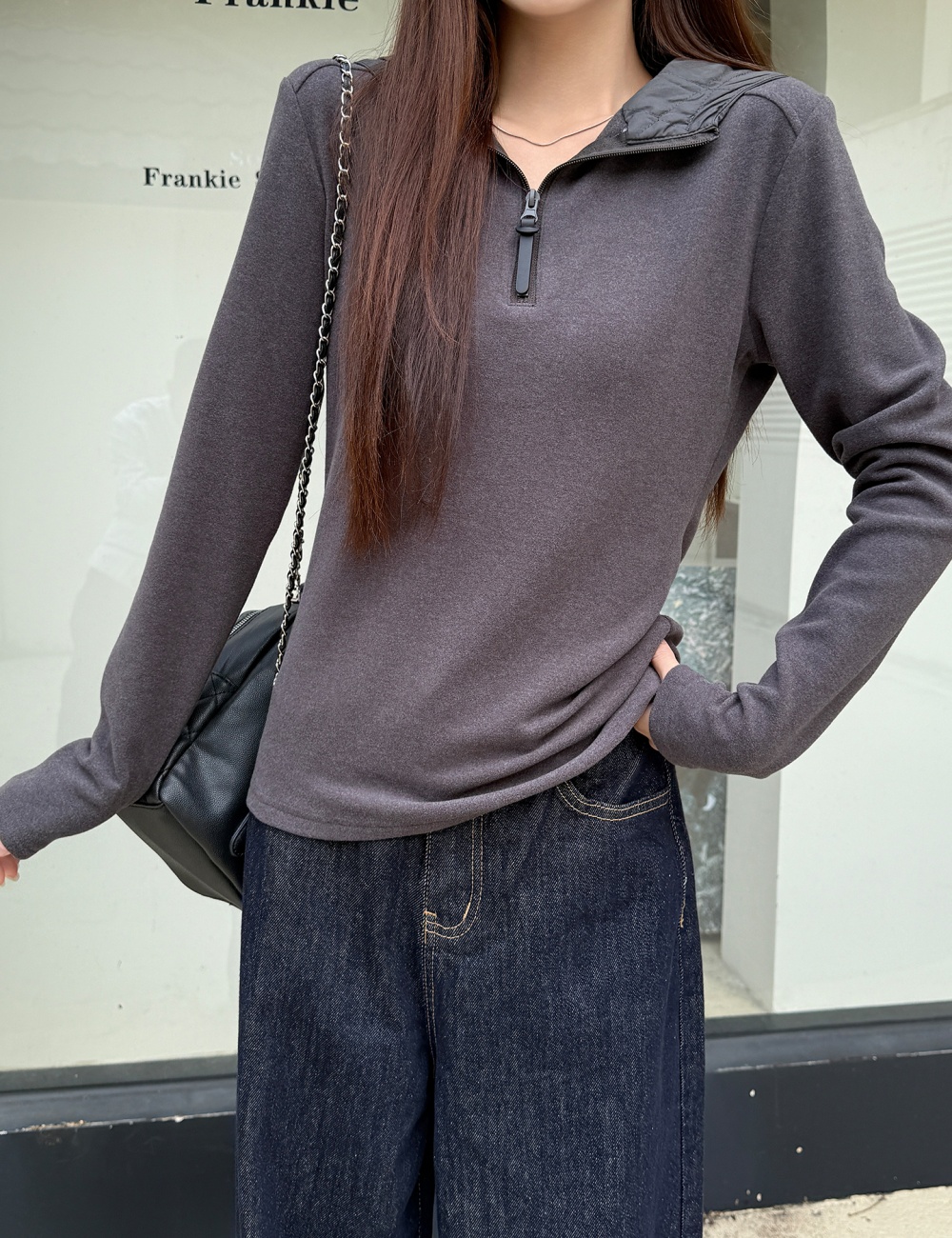 Half zip bottoming shirt inside the ride T-shirt for women