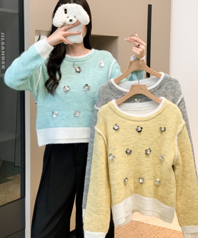 Autumn and winter sweater flowers tops for women