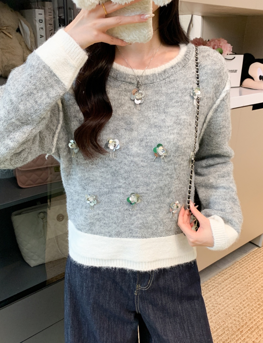 Autumn and winter sweater flowers tops for women