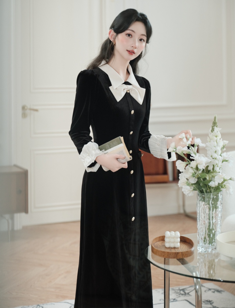 Retro velvet dress autumn long dress