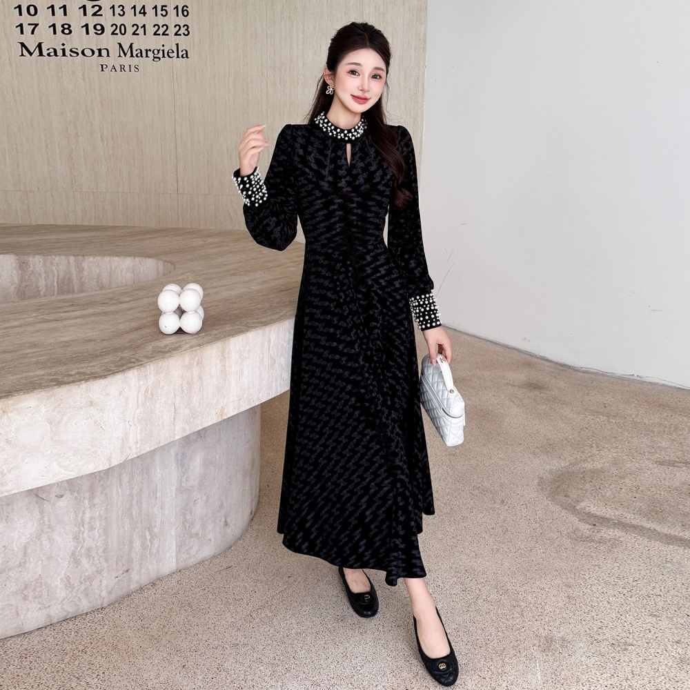 Ladies velvet black long autumn and winter big skirt dress