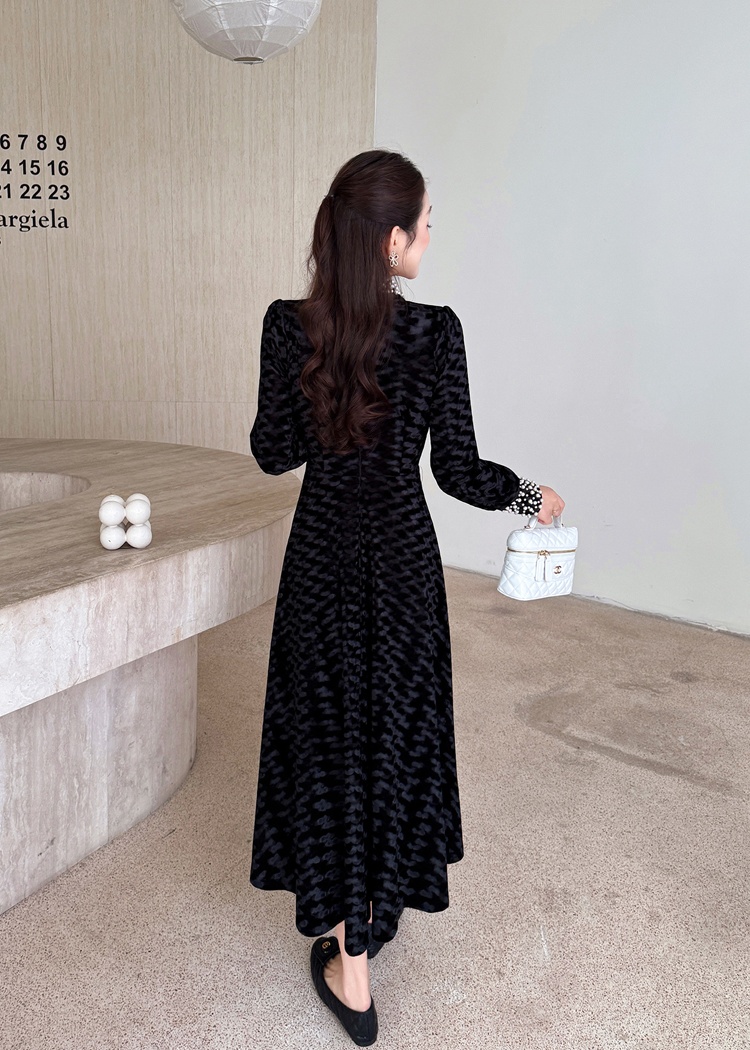 Ladies velvet black long autumn and winter big skirt dress