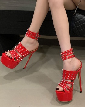 Rivet autumn platform fine-root red sandals for women