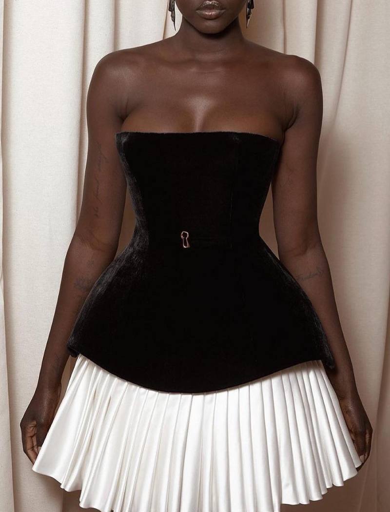 Pleated winter corset wrapped chest T-back