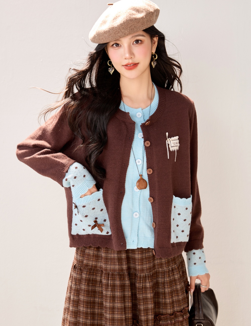 Shell buckle knitted cardigan polka dot sweater for women