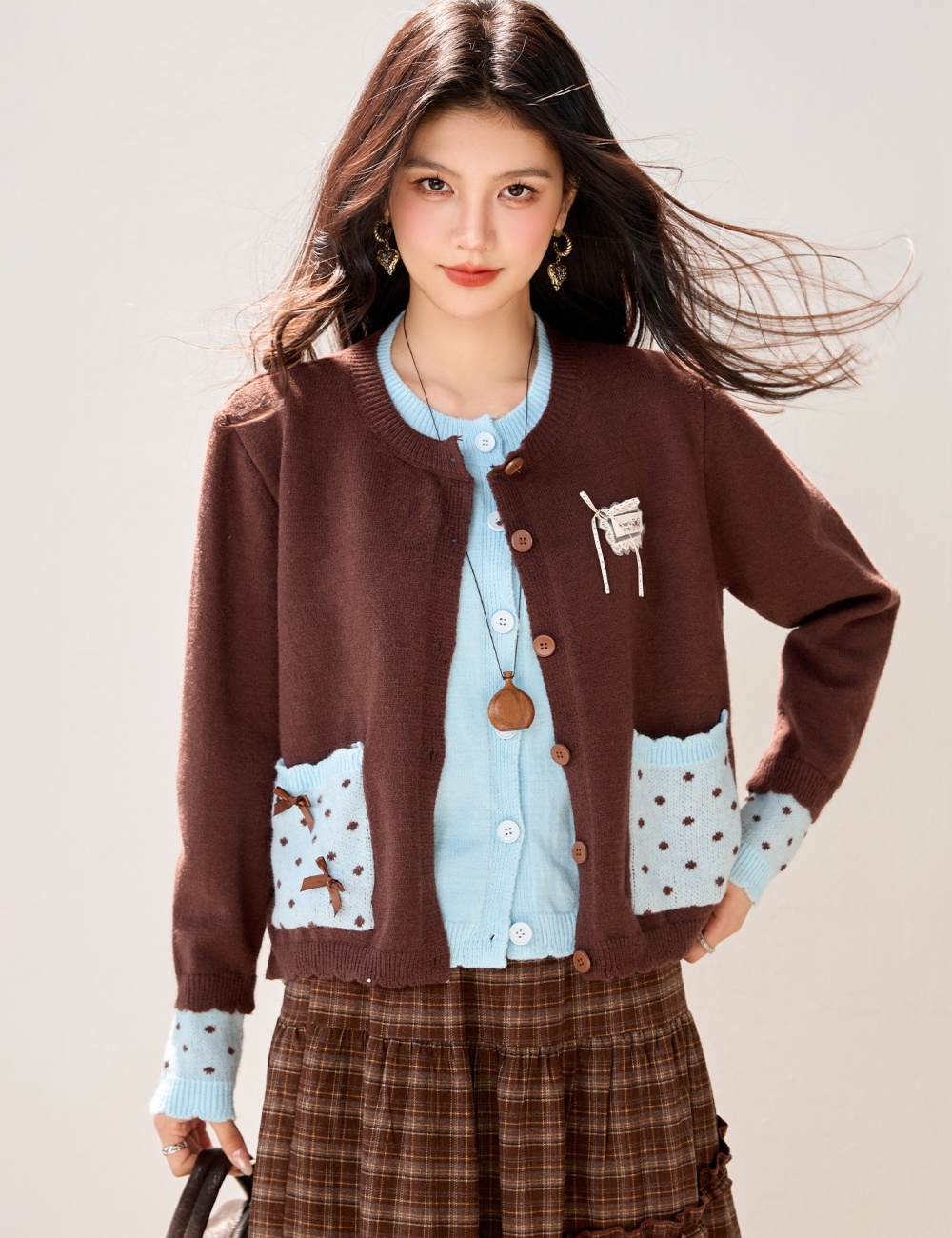 Shell buckle knitted cardigan polka dot sweater for women