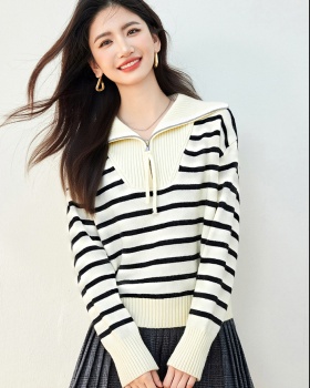 Loose Korean style cstand collar simple stripe sweater