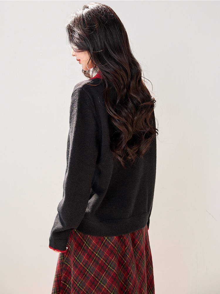 Spring and autumn tops show young sweater for women